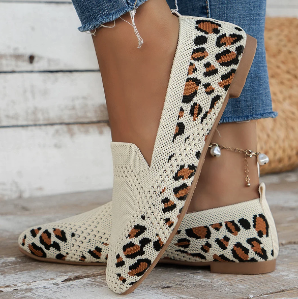 Platte damesschoenen van ademend netmateriaal