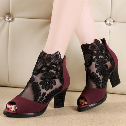 Chique Orthopedische Sandalen met Uniek Ontwerp