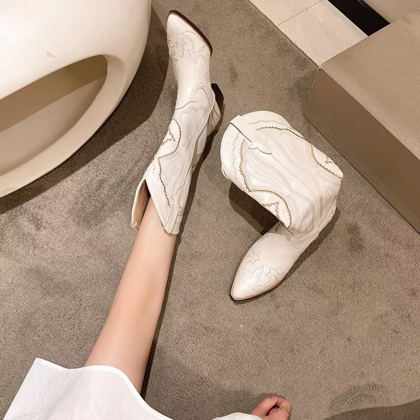 Sierlijke Orthopedische Laarzen voor Moderne Look