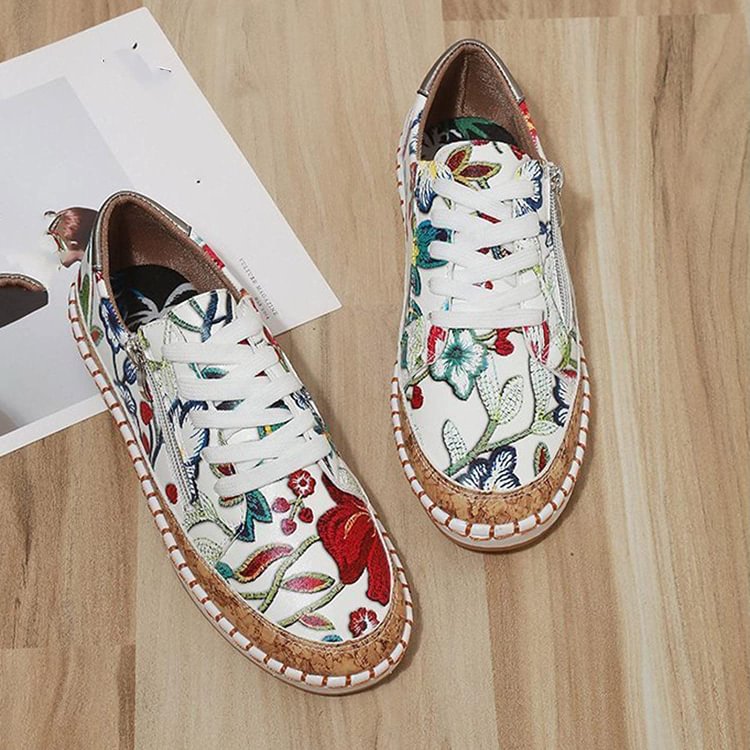 Gemakkelijke trainers met bloemen