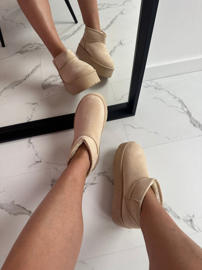 Sierlijke Orthopedische Laarzen voor Moderne Look