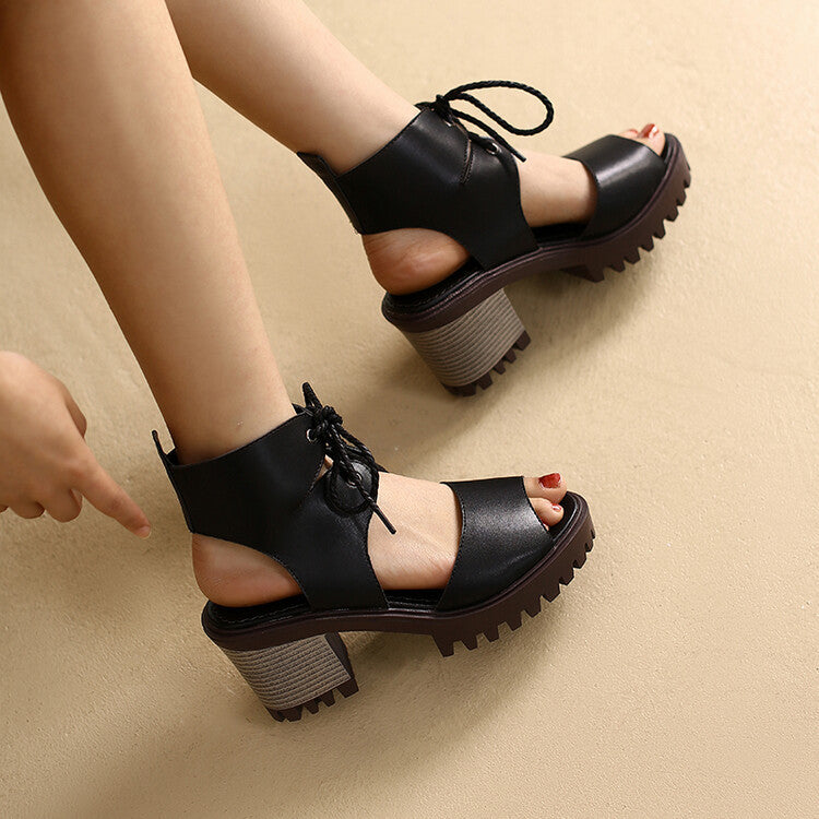 Chique Orthopedische Sandalen met Uniek Ontwerp