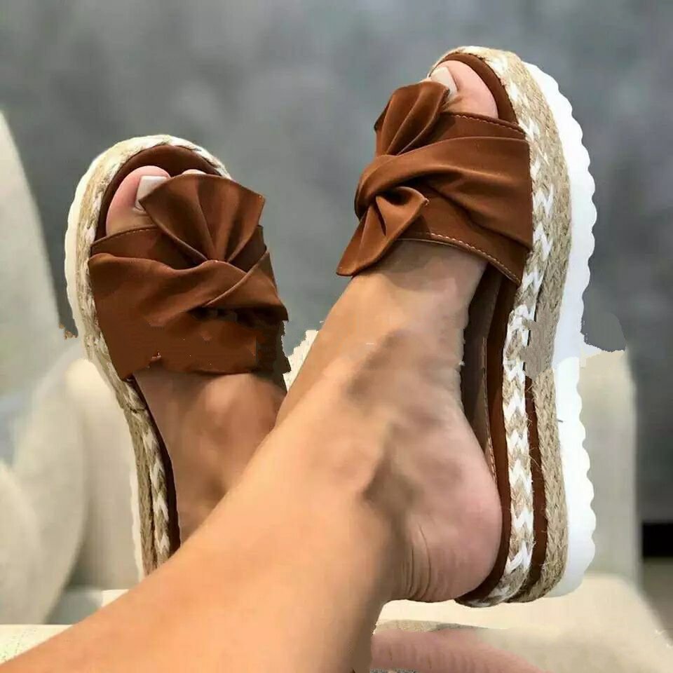 Prachtig Vervaardigde Orthopedische Sandalen
