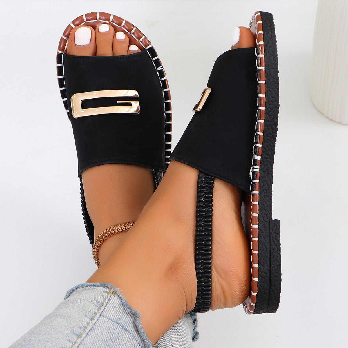Chique Orthopedische Sandalen met Uniek Ontwerp