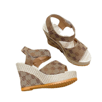 Prachtig Vervaardigde Orthopedische Sandalen