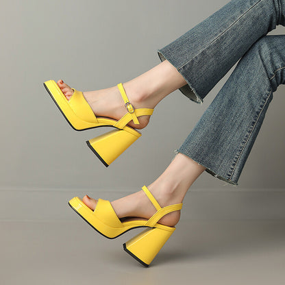 Sierlijke Orthopedische Sandalen voor Moderne Look