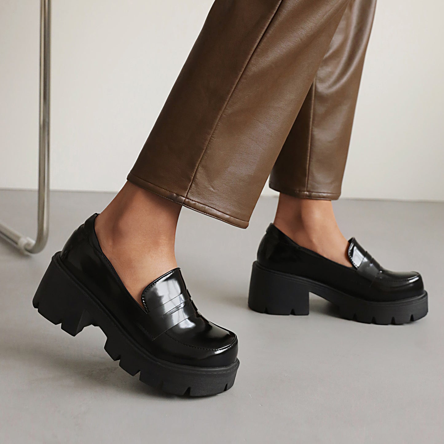 Chique Orthopedische Schoenen met Uniek Ontwerp