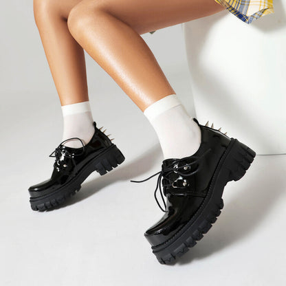 Chique Orthopedische Schoenen met Uniek Ontwerp