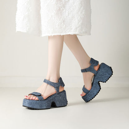 Prachtig Vervaardigde Orthopedische Sandalen