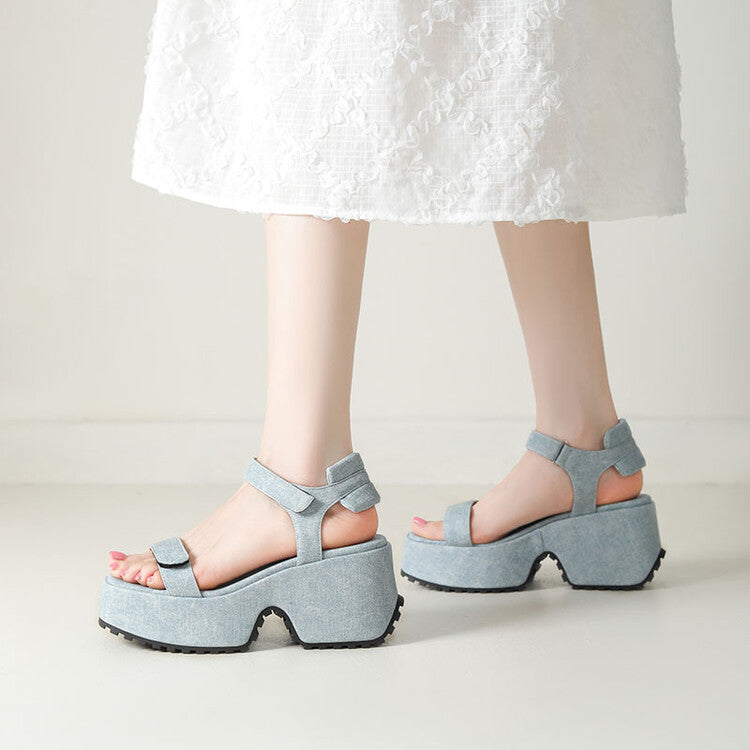Prachtig Vervaardigde Orthopedische Sandalen