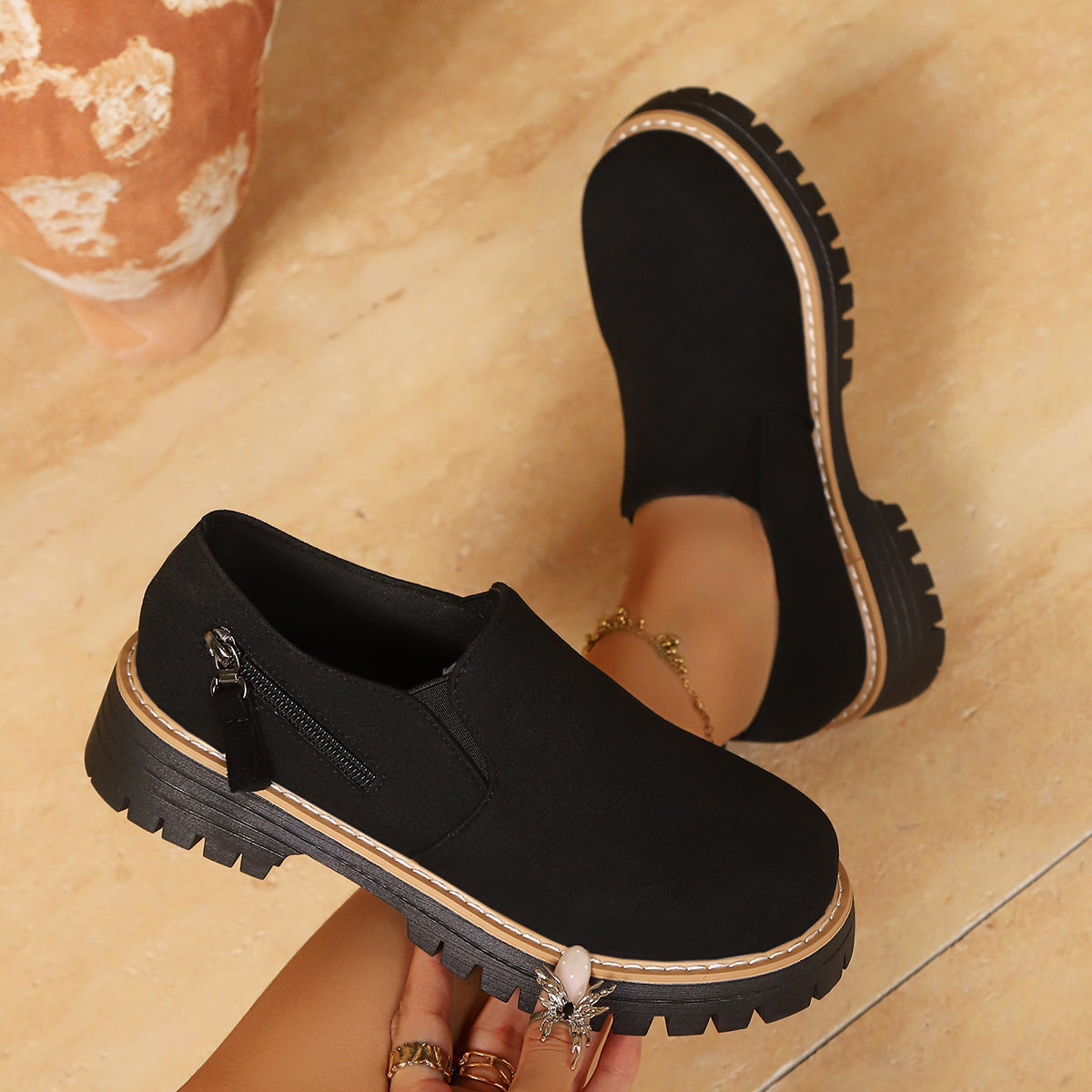 Chique Orthopedische Schoenen met Uniek Ontwerp