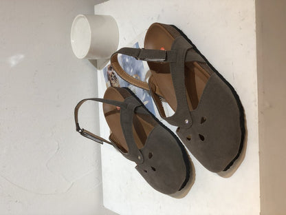 Prachtig Vervaardigde Orthopedische Sandalen