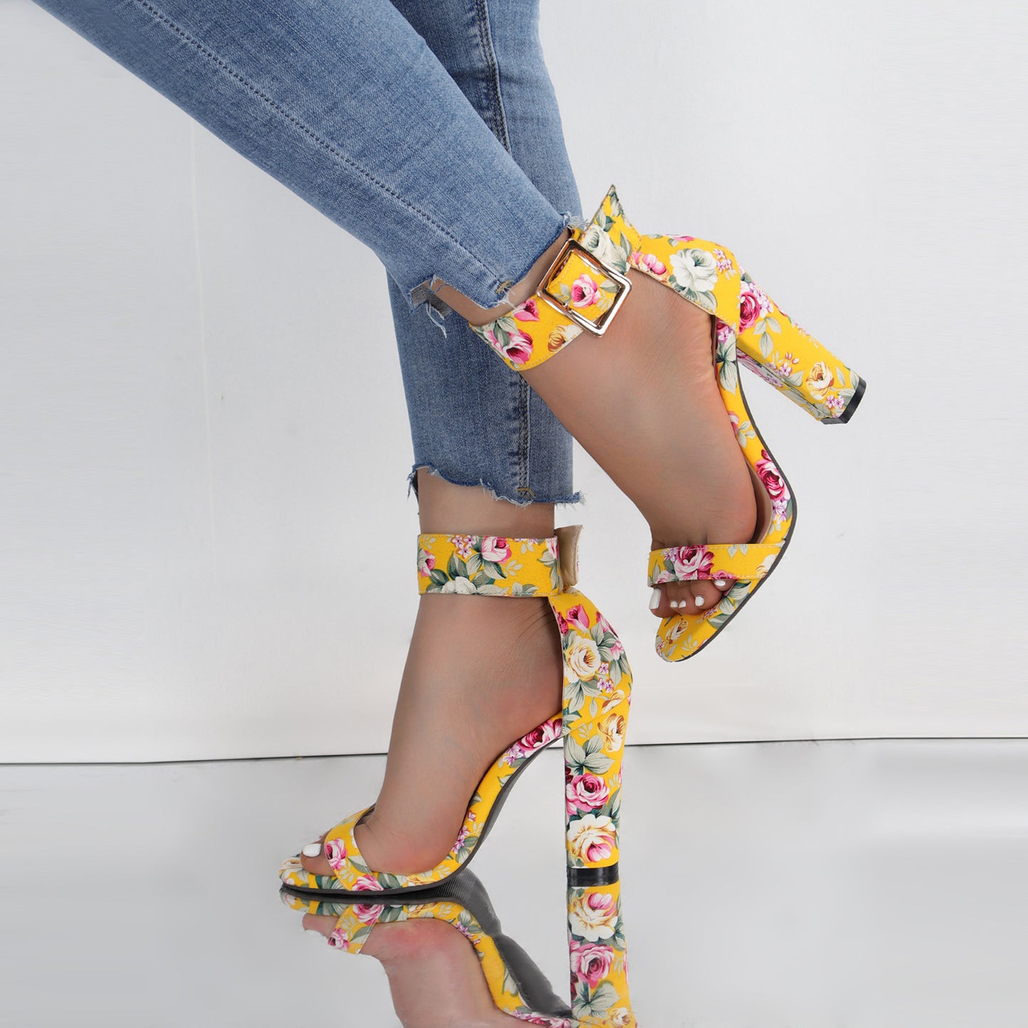 Chique Orthopedische Sandalen met Uniek Ontwerp