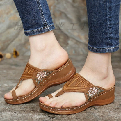 Sierlijke Orthopedische Sandalen voor Moderne Look