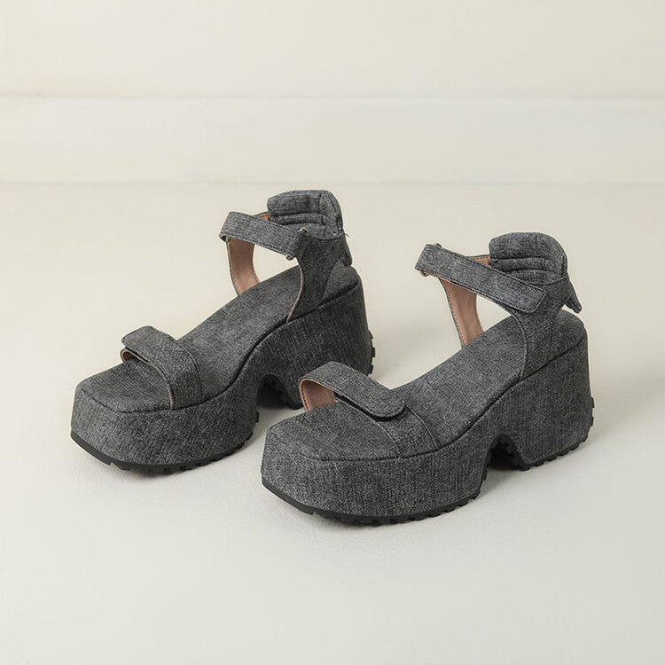 Prachtig Vervaardigde Orthopedische Sandalen