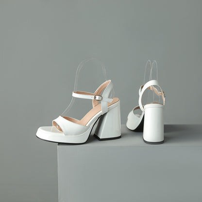 Sierlijke Orthopedische Sandalen voor Moderne Look