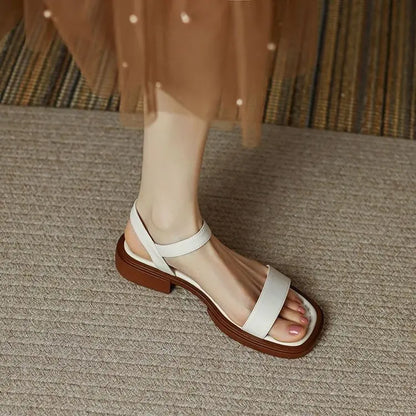 Hoogwaardige orthopedische zomersandalen