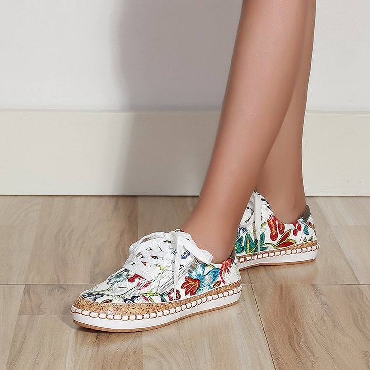 Gemakkelijke trainers met bloemen