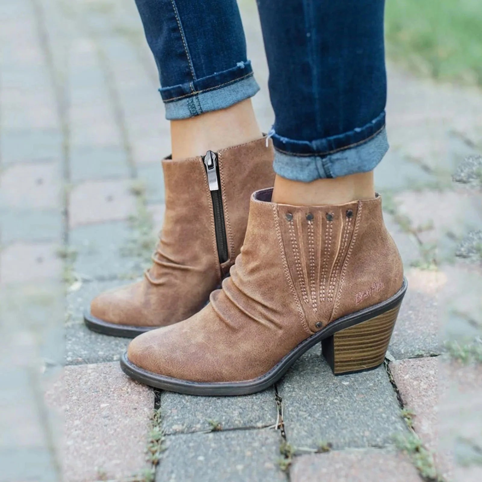 Monica® | Supportive and fashionable orthopedic boots