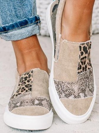 Minimalistische en ondersteunende orthopedische schoenen
